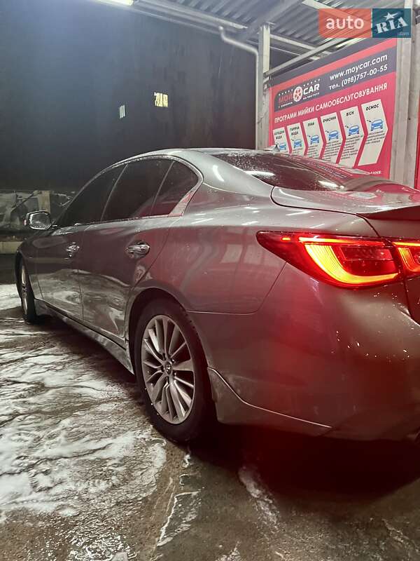 Седан Infiniti Q50 2018 в Киеве