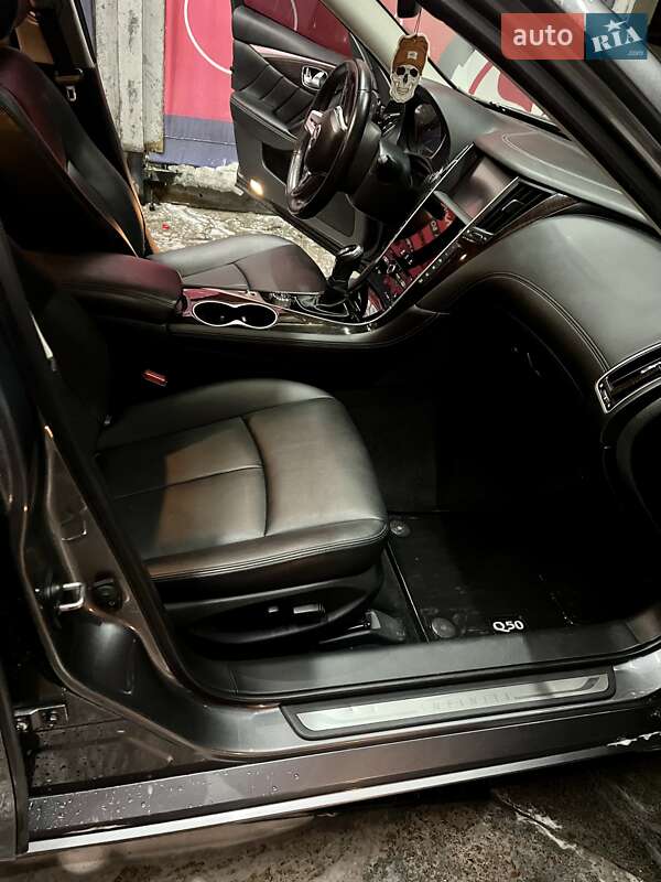 Седан Infiniti Q50 2018 в Киеве