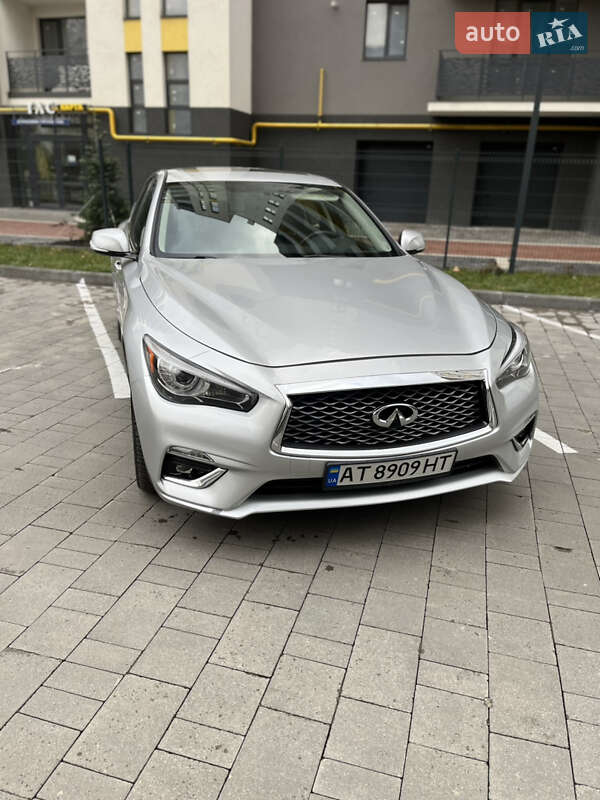 Седан Infiniti Q50 2017 в Ивано-Франковске