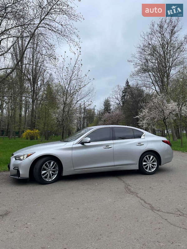 Седан Infiniti Q50 2017 в Киеве