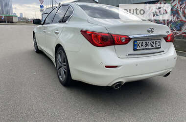 Седан Infiniti Q50 2015 в Киеве