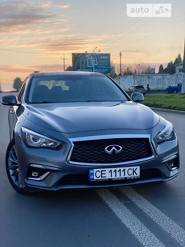 Седан Infiniti Q50 2018 в Черновцах