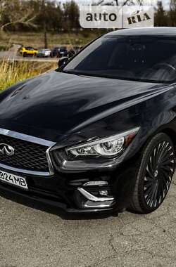 Седан Infiniti Q50 2017 в Киеве