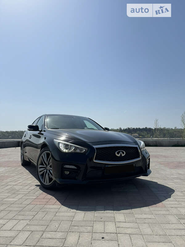 Infiniti Q50 2014