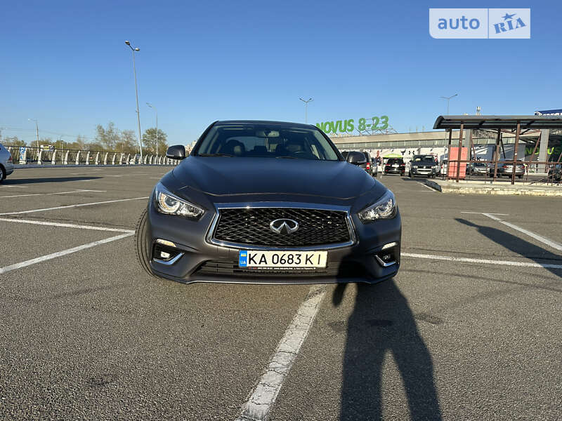 Седан Infiniti Q50 2018 в Киеве
