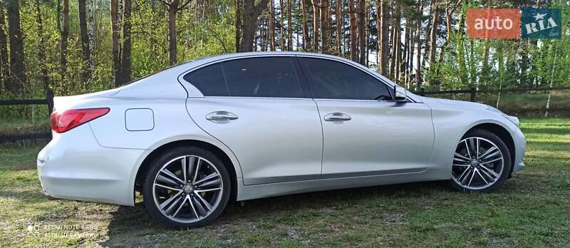 Седан Infiniti Q50 2014 в Нежине