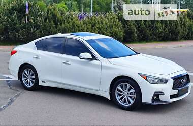 Седан Infiniti Q50 2017 в Киеве