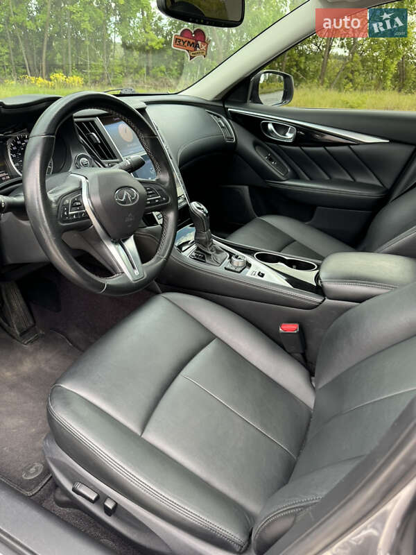 Седан Infiniti Q50 2017 в Хмельницком фото 20 Седан Infiniti Q50 2017 в Хмельницком