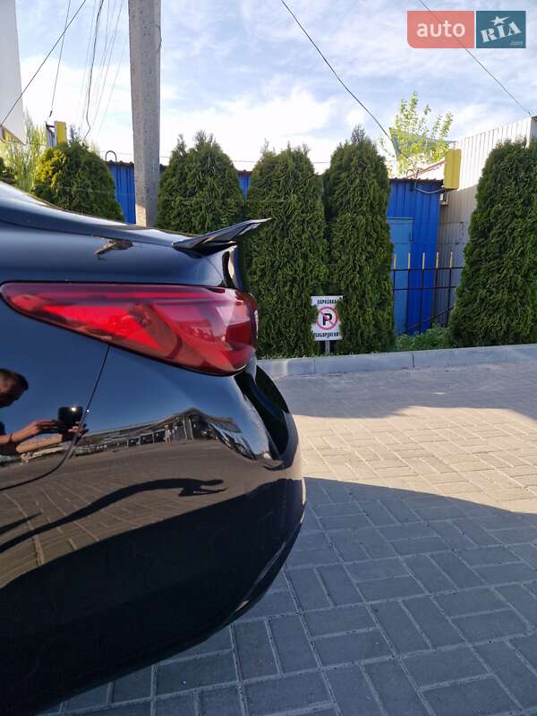 Седан Infiniti Q50 2018 в Черкасах