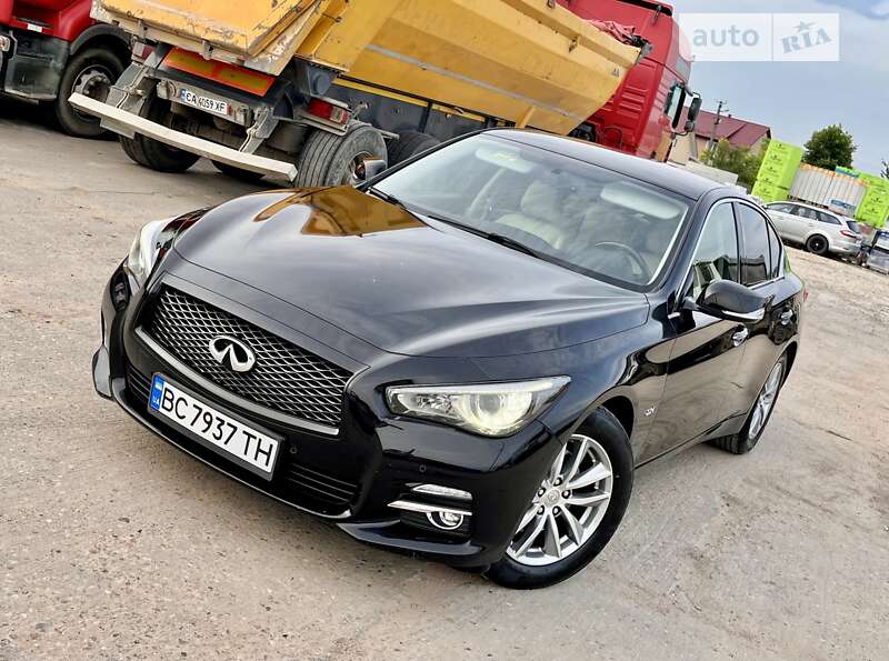 Седан Infiniti Q50 2016 в Львове