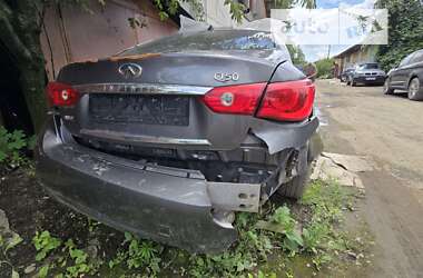 Седан Infiniti Q50 2015 в Ужгороде