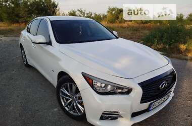 Седан Infiniti Q50 2016 в Городке