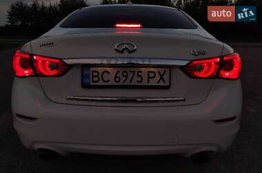 Седан Infiniti Q50 2016 в Городке