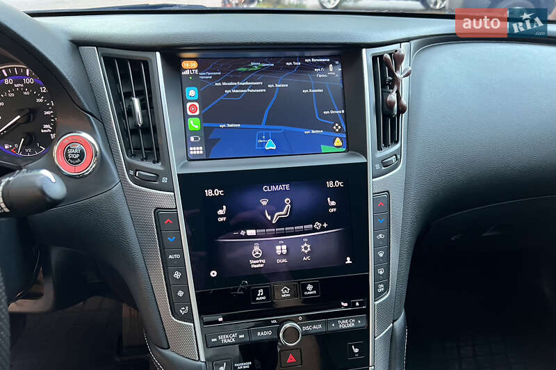 Седан Infiniti Q50 2015 в Дрогобичі