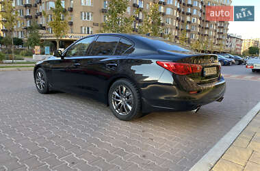 Седан Infiniti Q50 2015 в 