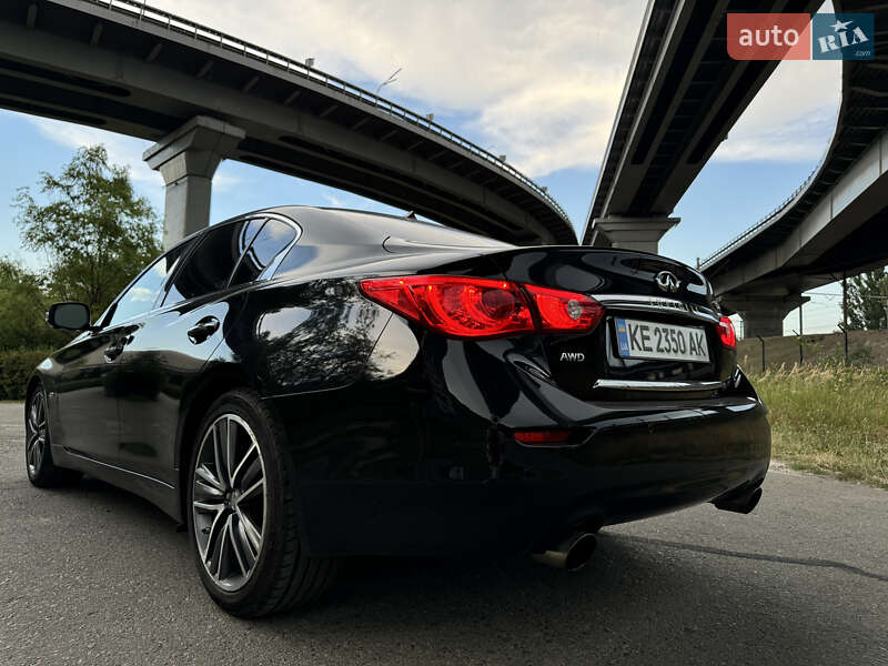 Седан Infiniti Q50 2016 в Києві