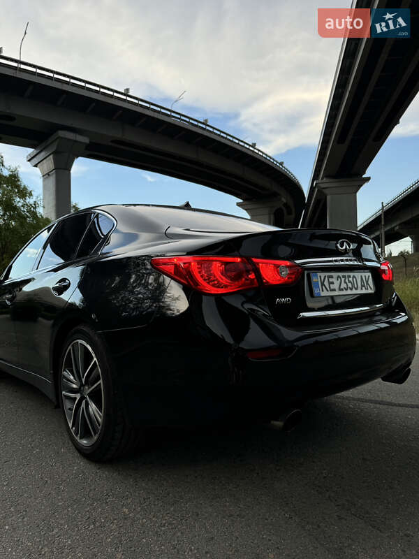 Седан Infiniti Q50 2016 в Києві