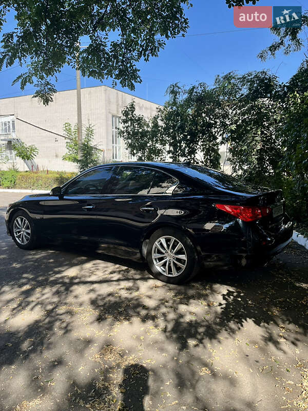 Седан Infiniti Q50 2016 в Житомире