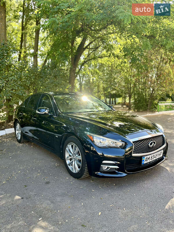 Седан Infiniti Q50 2016 в Житомире