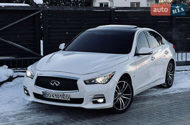 Седан Infiniti Q50 2015 в Тернополе