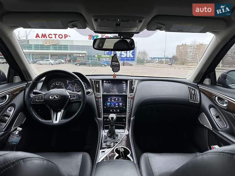 Седан Infiniti Q50 2018 в Запоріжжі