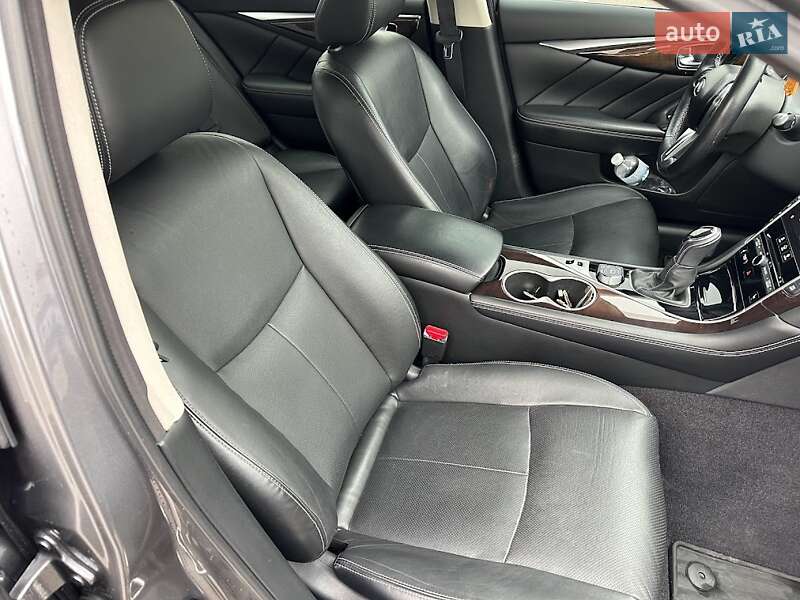 Седан Infiniti Q50 2018 в Запоріжжі