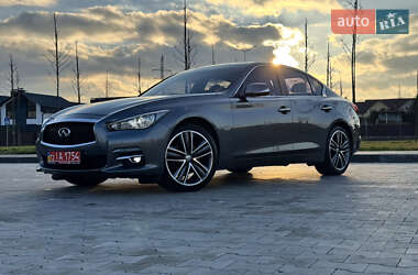 Седан Infiniti Q50 2014 в Киеве