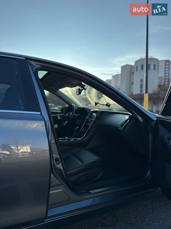 Седан Infiniti Q50 2019 в Киеве