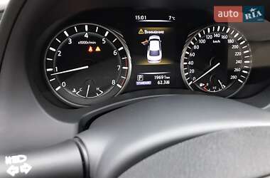Седан Infiniti Q50 2020 в 
