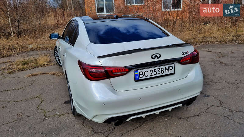Седан Infiniti Q50 2017 в Дрогобыче