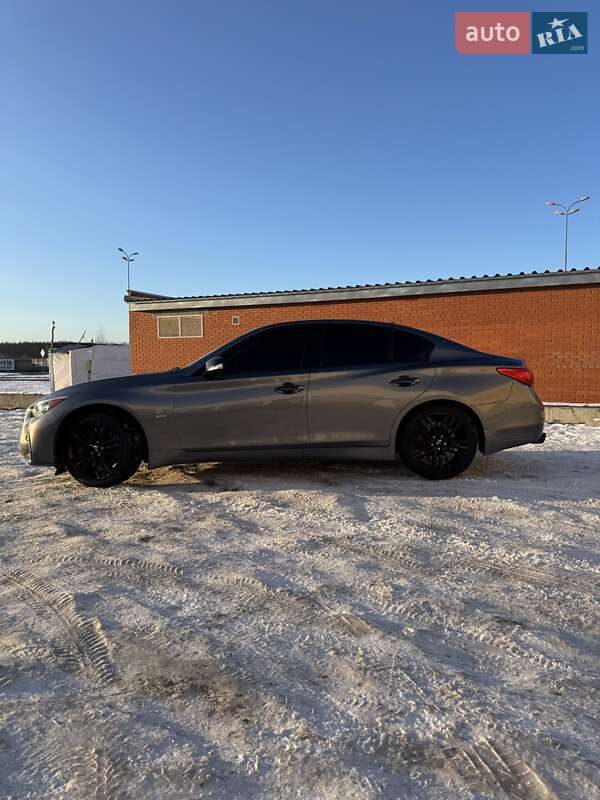 Седан Infiniti Q50 2016 в Киеве