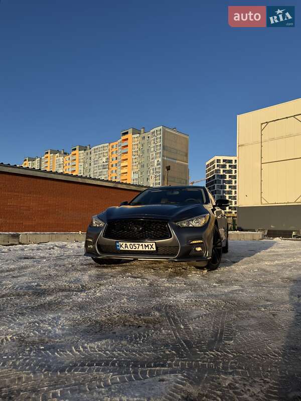 Седан Infiniti Q50 2016 в Киеве