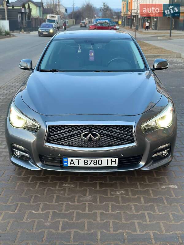 Седан Infiniti Q50 2016 в Ивано-Франковске
