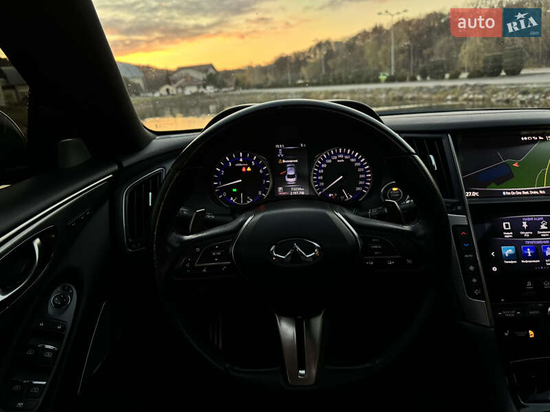 Седан Infiniti Q50 2018 в Днепре