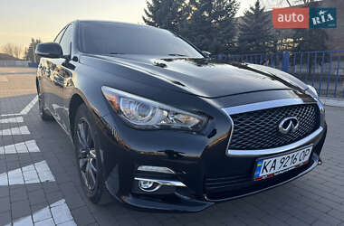 Седан Infiniti Q50 2015 в Киеве