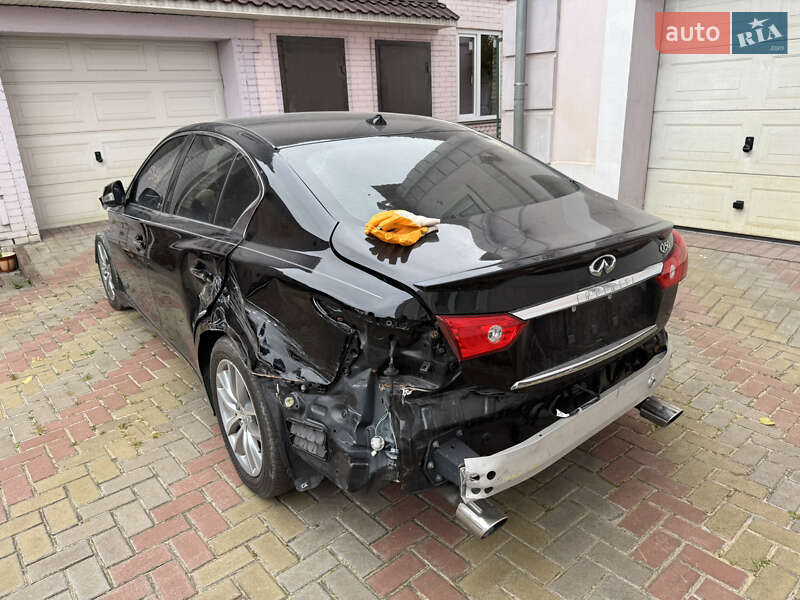 Седан Infiniti Q50 2016 в Києві