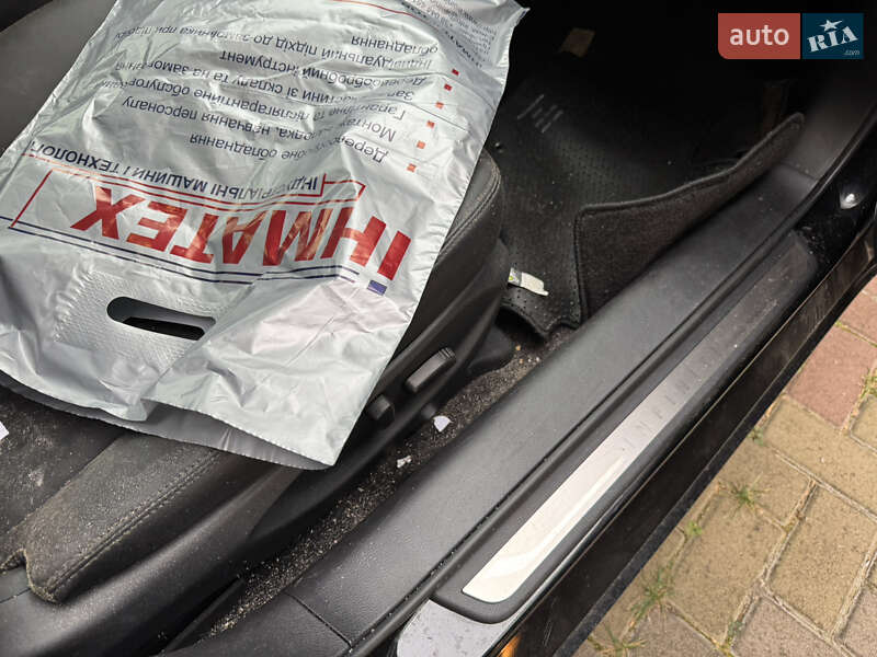 Седан Infiniti Q50 2016 в Києві