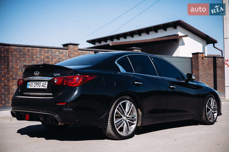 Седан Infiniti Q50 2016 в Виннице