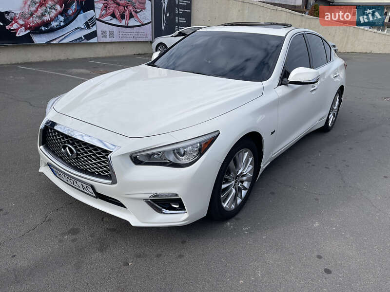 Седан Infiniti Q50 2020 в Одессе
