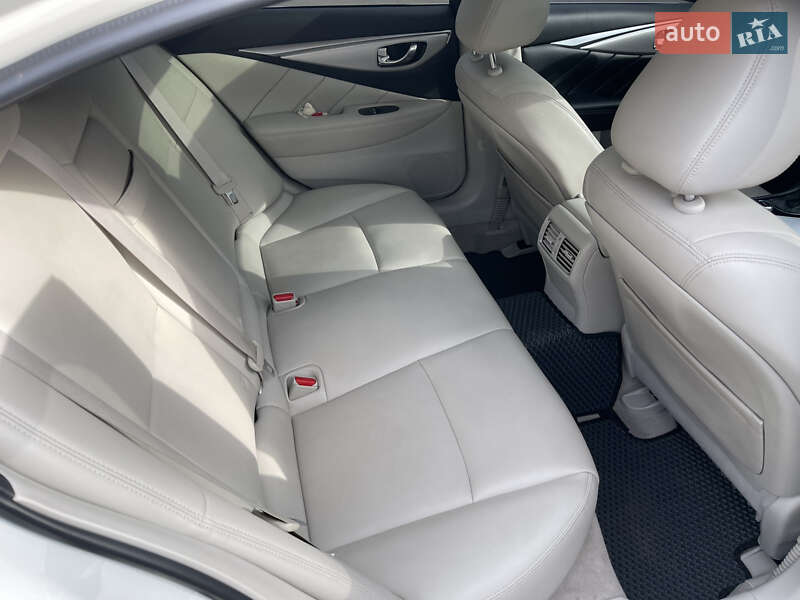 Седан Infiniti Q50 2020 в Одессе