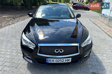 Седан Infiniti Q50 2013 в 
