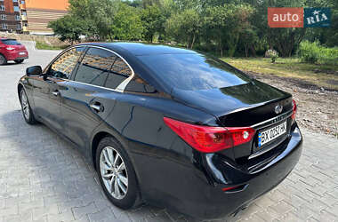 Седан Infiniti Q50 2013 в 
