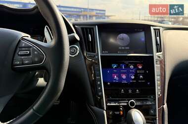 Седан Infiniti Q50 2017 в 