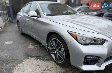 Седан Infiniti Q50 2015 в 