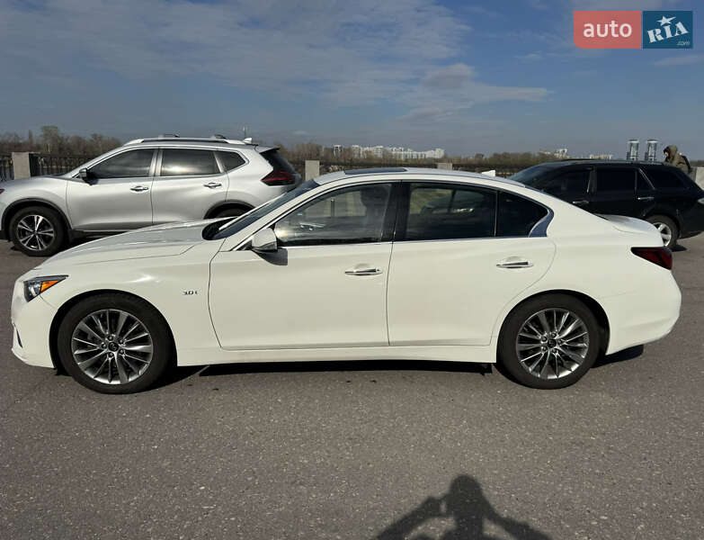 Седан Infiniti Q50 2019 в Киеве
