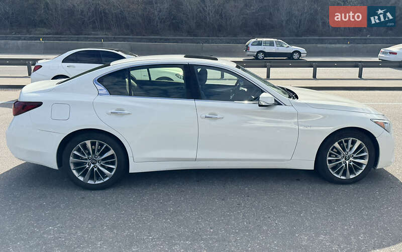 Седан Infiniti Q50 2019 в Киеве