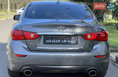Седан Infiniti Q50 2015 в 