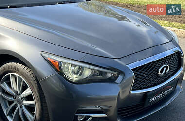 Седан Infiniti Q50 2015 в 