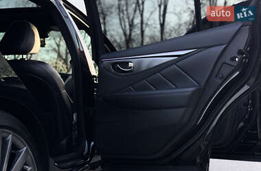 Седан Infiniti Q50 2017 в 