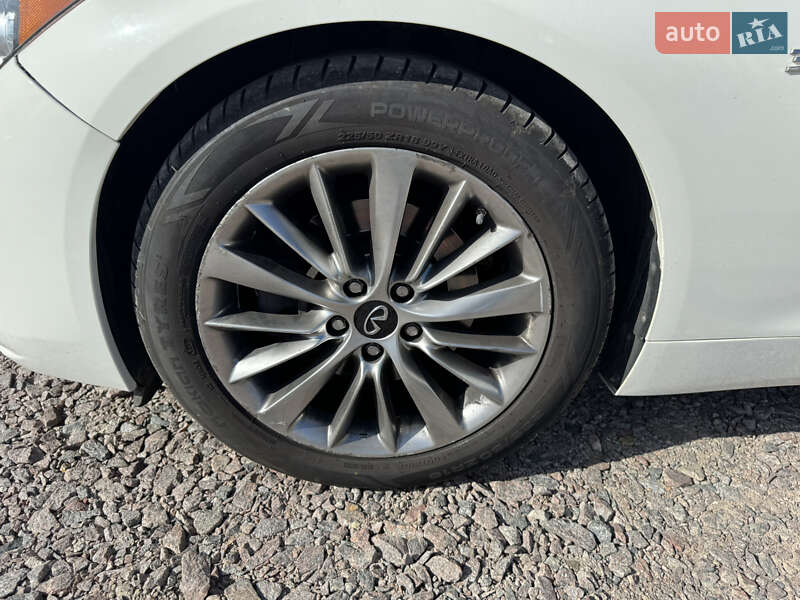 Седан Infiniti Q50 2019 в Киеве